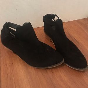 Cute ankle boots!